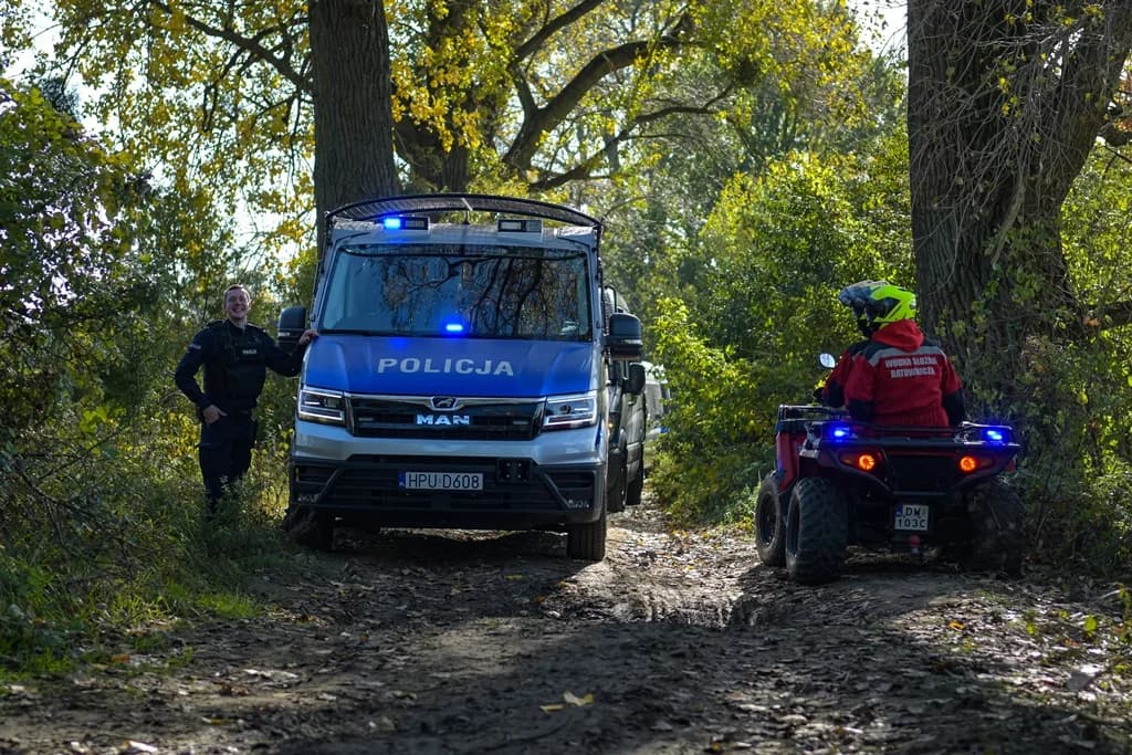 Katastrofa samolotu, uzbrojeni przestępcy i działania antyterrorystów - duże ćwiczenia policji i służb ratowniczych [ZDJĘCIA I FILM]