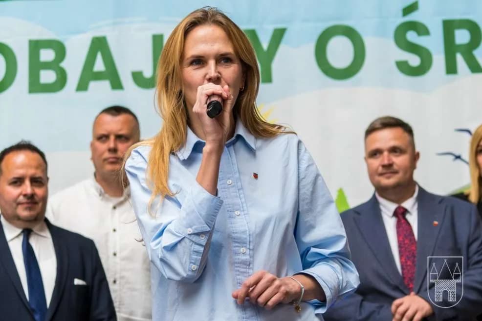 Dwa lata rządów - jaką ocenę dają burmistrzowi mieszkańcy, jaką radni? Jest piątka, ale i jedynka...