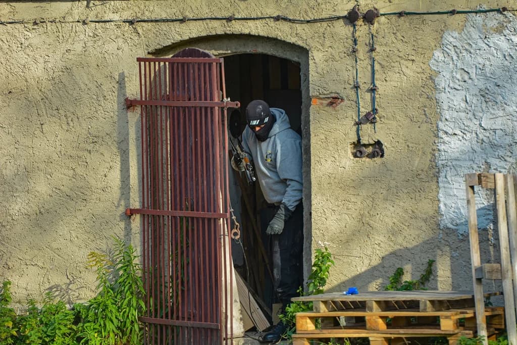 Katastrofa samolotu, uzbrojeni przestępcy i działania antyterrorystów - duże ćwiczenia policji i służb ratowniczych [ZDJĘCIA I FILM]