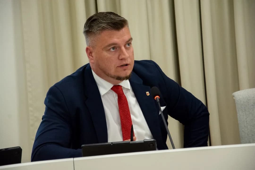 Burzliwie o nowej wysokości diet w Radzie Miejskiej w Jarocinie. Była przewodnicząca rady przeprasza [ZDJĘCIA, SONDA]