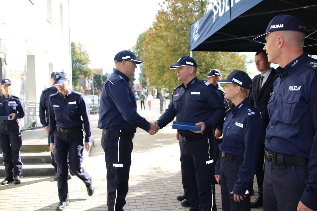 Nowy radiowóz na otwarcie Posterunku Policji w Żerkowie
