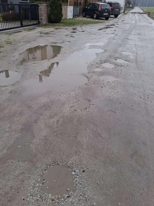 Ulica Łanowa w Jarocinie wymaga remontu — zdjęcie 6 z 12