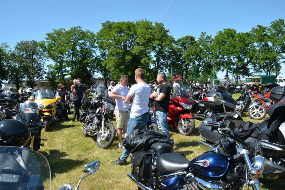 Sowi Zlot Motocyklowy w Wilkowyi. Ryk silników, osada średniowieczna