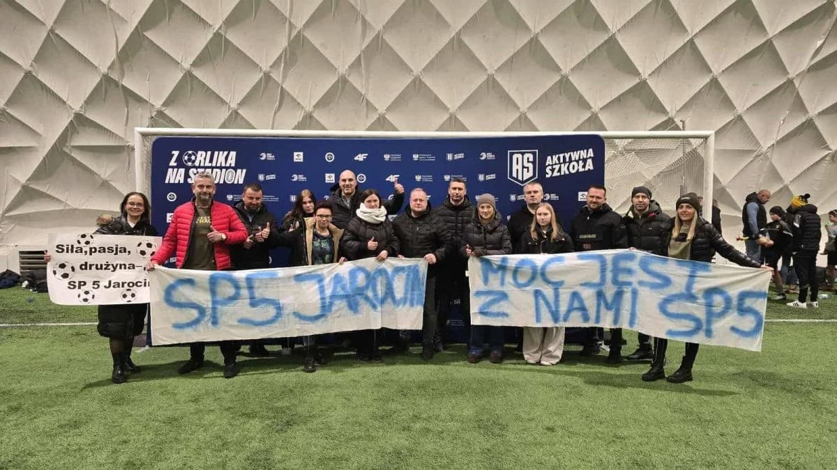 SP 5 w Jarocinie wśród najlepszych młodzieżowych piłkarskich drużyn w kraju [ZDJĘCIA] — zdjęcie 3 z 5