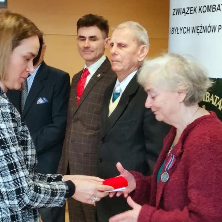 Czterech członków koła kombatantów z Jarocina otrzymało medale w Poznaniu — zdjęcie 4 z 11