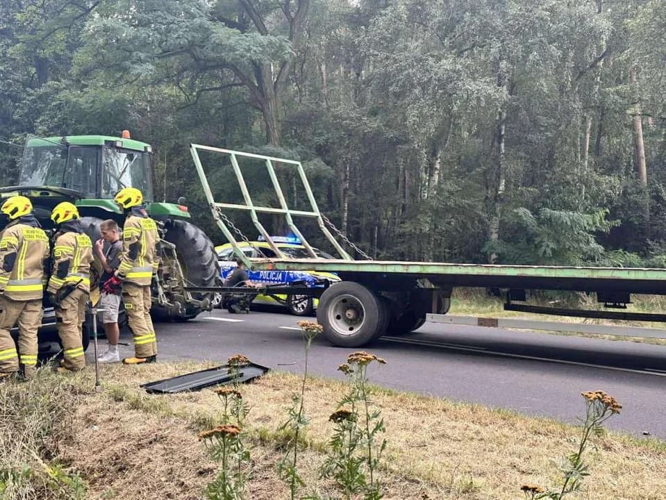 Kolizja na drodze powiatowej Jarocin - Żerków — zdjęcie 6 z 6