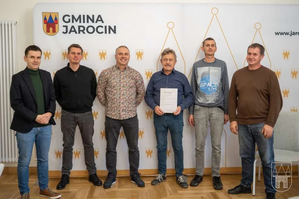 Gmina Jarocin inwestuje w Zakrzew (podpisanie umowy z wykonawcą) — zdjęcie 4 z 5