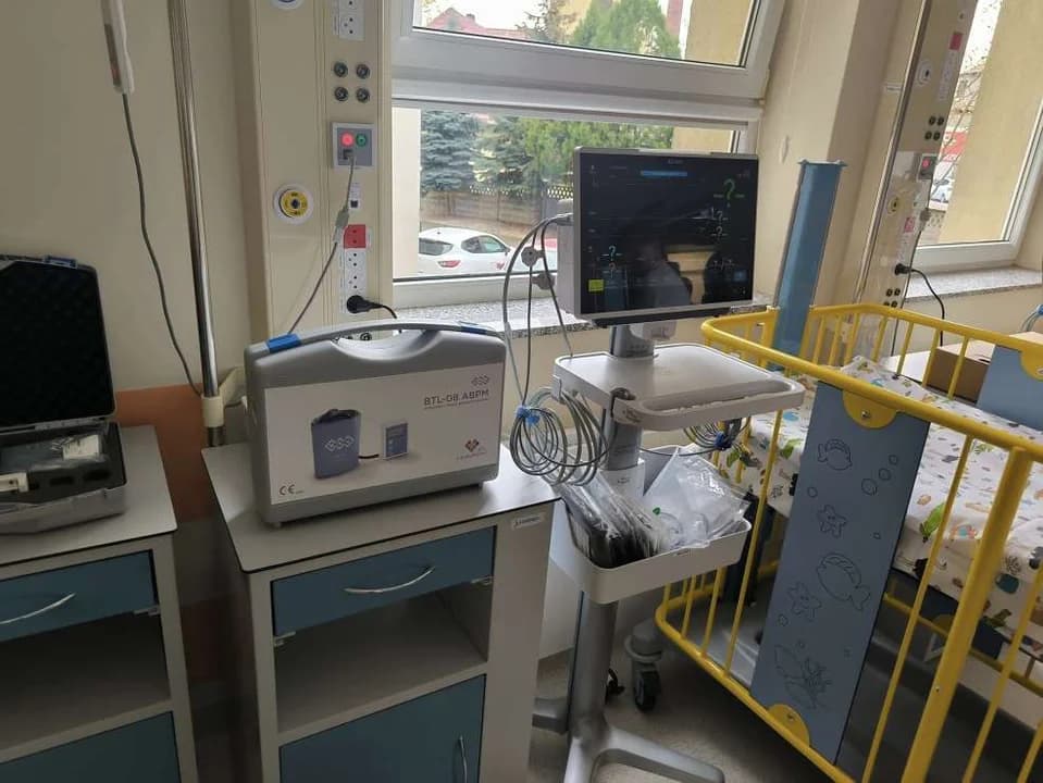 Szpital Powiatowy w Jarocinie został doposażony w kolejny, nowy sprzęt [ZDJĘCIA, SONDA] — zdjęcie 2 z 7