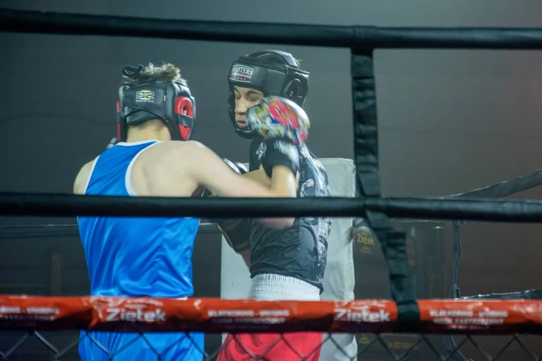 Charytatywna Gala Sztuk Walki w Jarocinie ze zbrojami Gladiatora [ZDJĘCIA]
