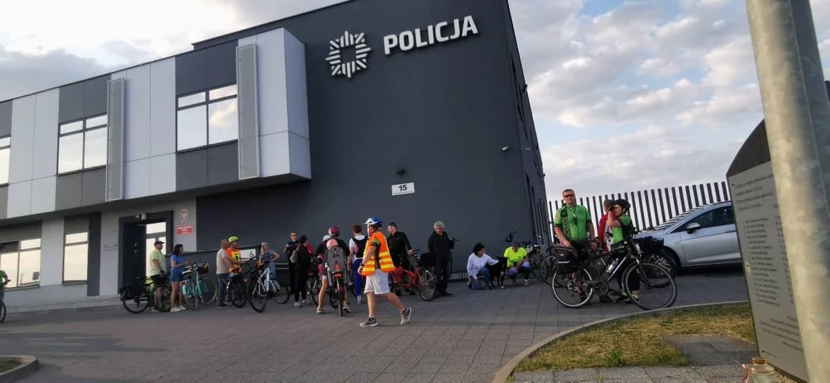 Trwają przejażdżki z RoweLOVE Jarocin. Zobacz, gdzie byli i co jeszcze zaplanowano w Tygodniu RoweLOVYM [ZDJĘCIA] — zdjęcie 6 z 47