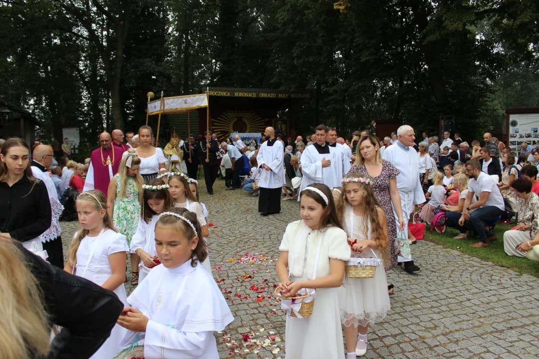 Odpust w Golinie. W tym roku z ministerstwem i popularnymi aktorami [ZDJĘCIA]