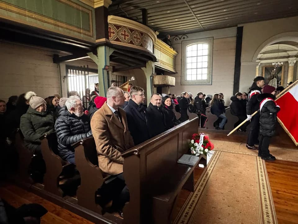 Spotykają się co roku w rocznicę urodzin hrabiego. Oddali mu hołd