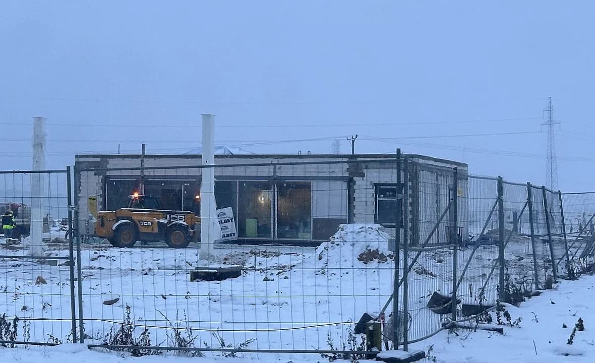 Będzie nowa stacja paliw w Jarocinie. Znamy markę [ZDJĘCIA, MAPA, AKTUALIZACJA]