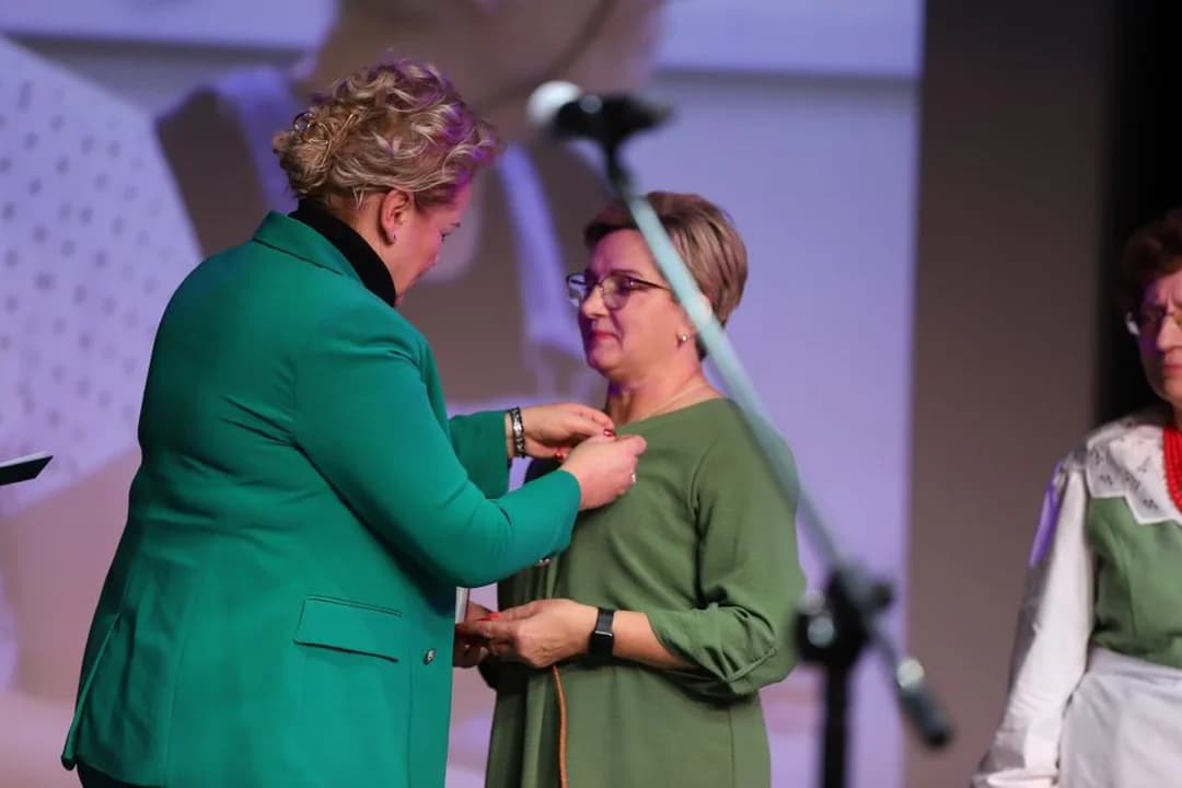 Snutkarka Jolanta Łukaszewska z Goliny zasłużoną dla województwa wielkopolskiego [ZDJĘCIA, WIDEO] — zdjęcie 5 z 25