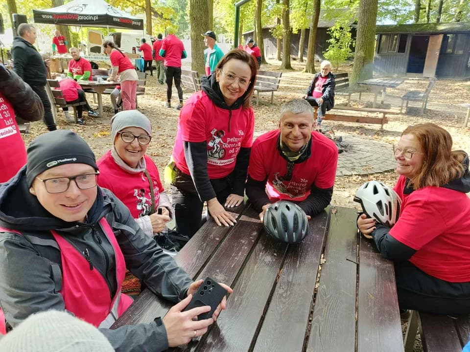 35 km na 35-lecie. Wyjątkowe urodziny „Gazety Jarocińskiej”. Niedzielne podchody z RoweLOVE Jarocin [ZDJĘCIA]
