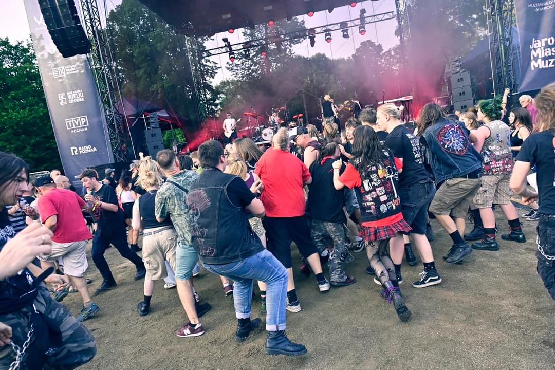 Trwa finał Wielkopolskich Rytmów Młodych w jarocińskim amfiteatrze [ZDJĘCIA]