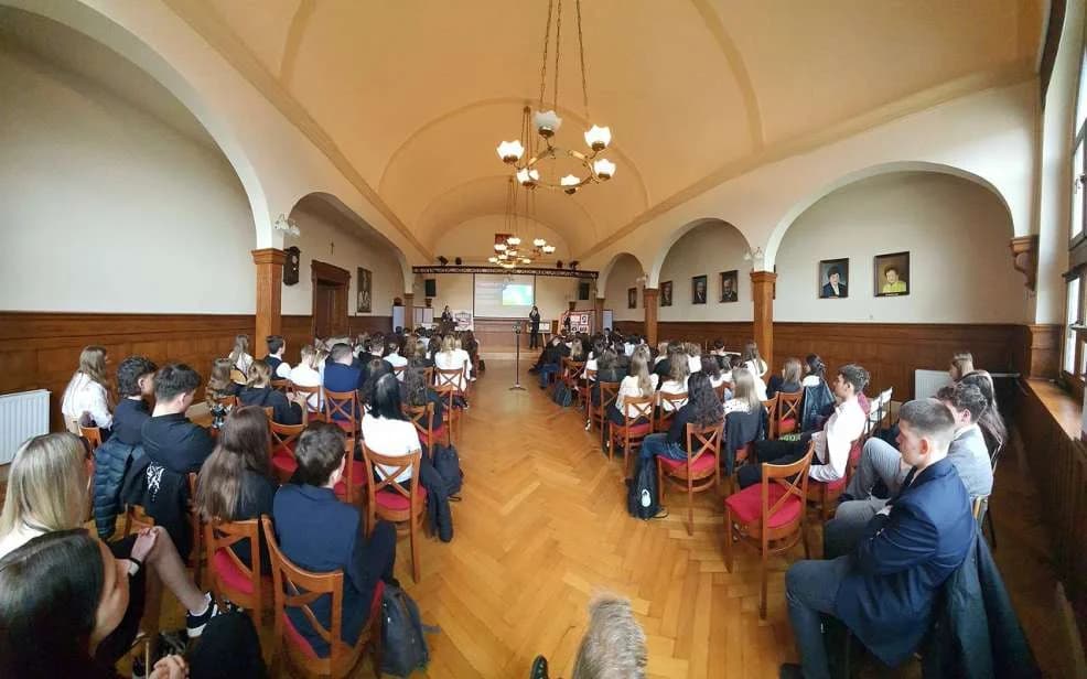 Sesja popularnonaukowa w jarocińskim ogólniaku