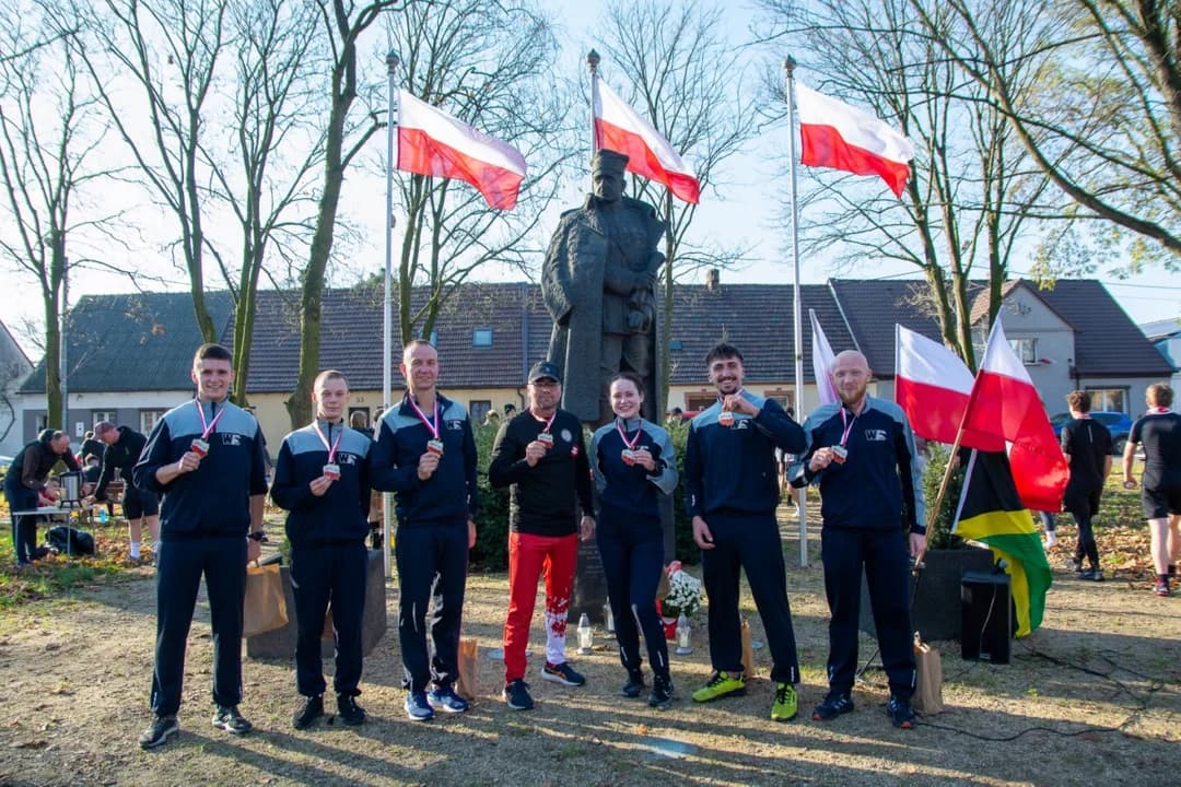 Uroczystości pod pomnikiem w Jarocinie i bieg dla Niepodległej do Mieszkowa [ZDJĘCIA]