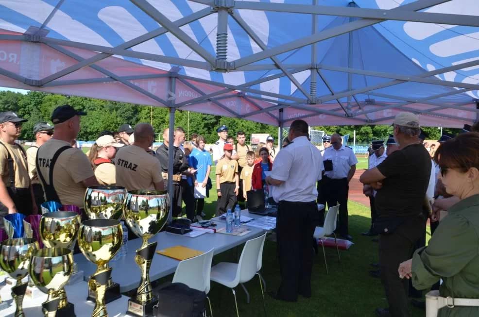 Gminne Zawodu Sportowo-Pożarnicze w Jarocinie — zdjęcie 2 z 69