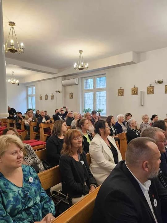 Spotkanie Rodzin i Przyjaciół Środowiskowego Domu Samopomocy w Dobieszczyźnie — zdjęcie 3 z 44