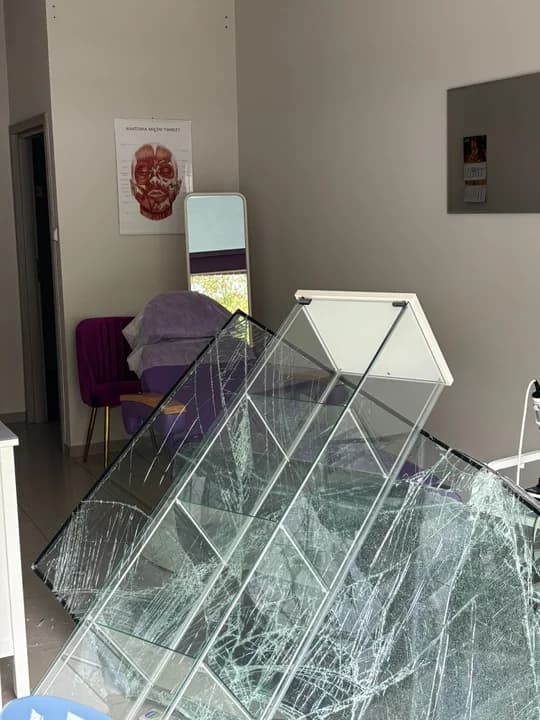 Włamanie do salonu kosmetycznego w Jarocinie