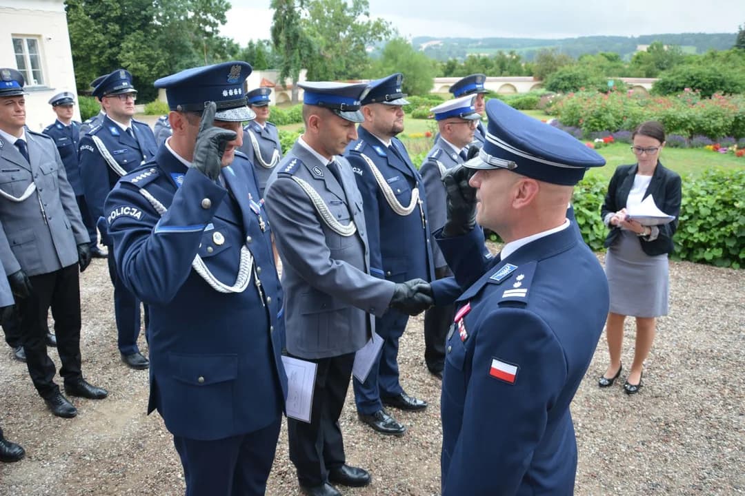 Święto jarocińskiej policji. Komendant: „Przyszło nam służyć w czasach pięknych, ale bardzo trudnych”