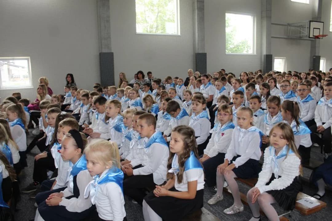 Szkoła w Witaszycach ma nietypowego patrona - Światowy Dzień Roweru — zdjęcie 3 z 187