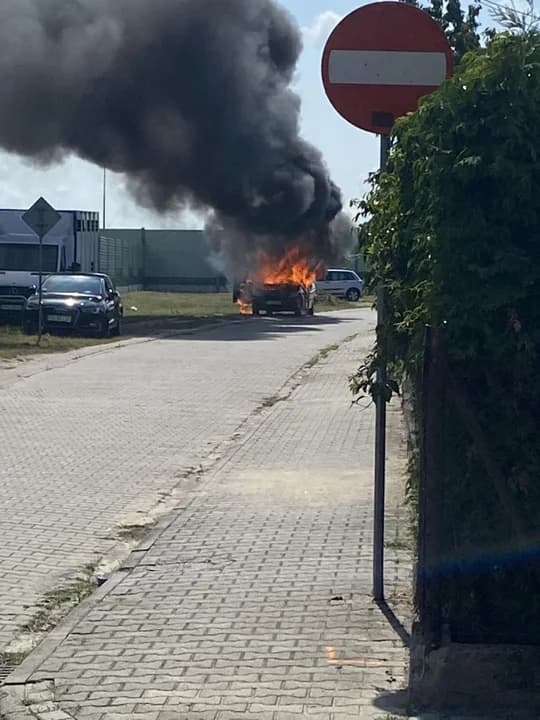 Pożar samochodu w Jarocinie