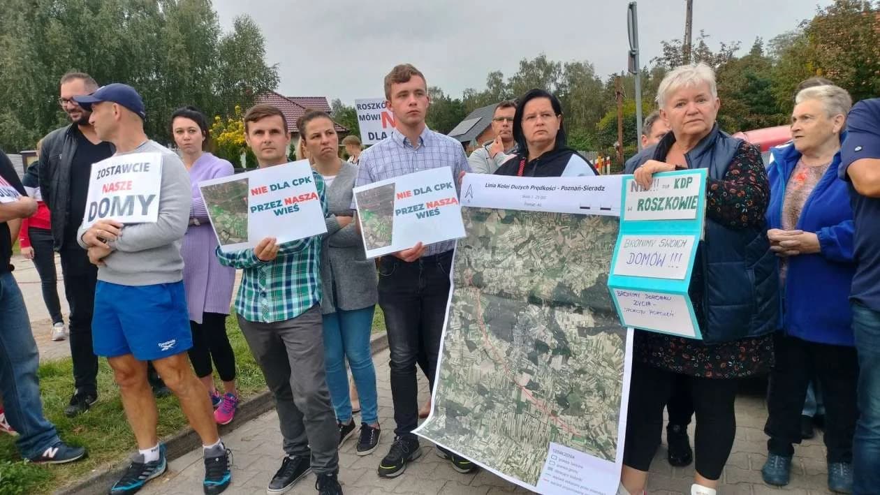 Nadzwyczajne posiedzenie Rady Miejskiej w Jarocinie w sprawie Kolei Dużych Prędkości CPK [AKTUALIZACJA, ZDJĘCIA]