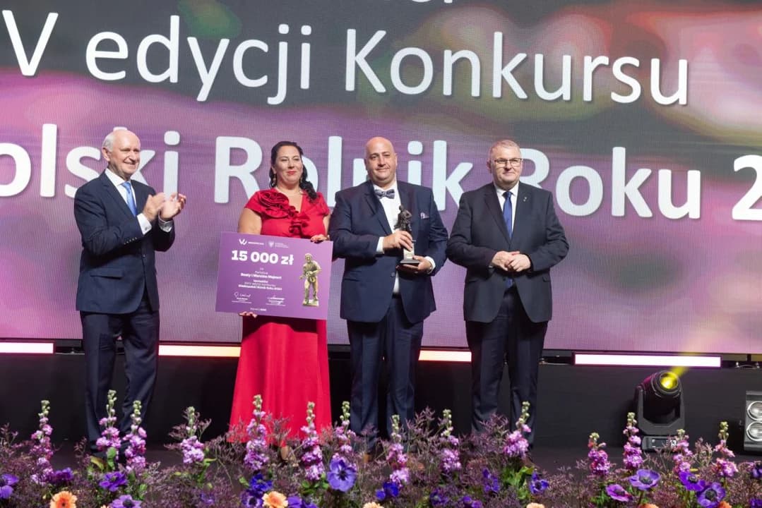 Rocznie produkują 1,8 mln brojlerów. Właściciele gospodarstwa w Kruczynie - Wielkopolskimi Rolnikami Roku 2024. Nominacja dla pszczelarza z Jarocina [ZDJĘCIA]