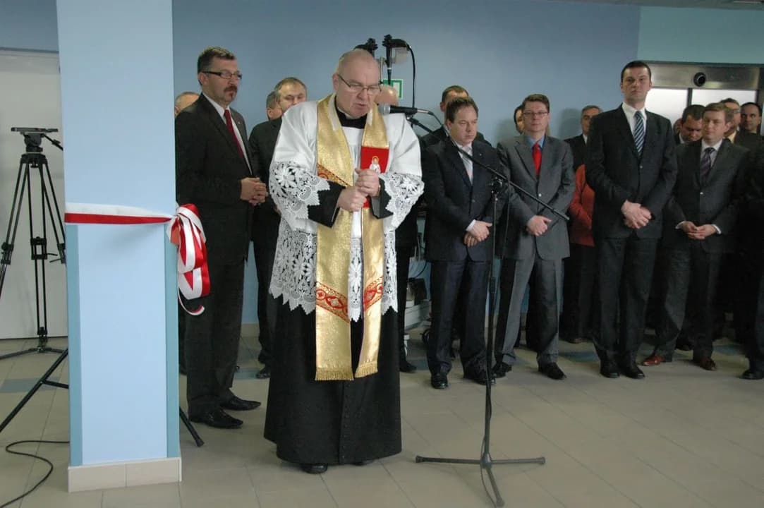 Nie żyje ksiądz Andrzej Sośniak, wieloletni proboszcz parafii Chrystusa Króla w Jarocinie — zdjęcie 3 z 28