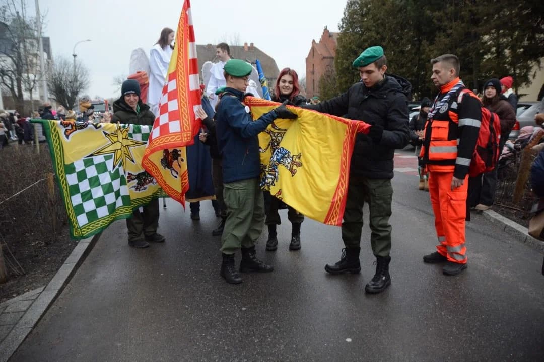 14. Jarocińskie Kolędowanie z Orszakiem Trzech Króli. Najwięcej było przedszkolaków  [ZDJĘCIA]