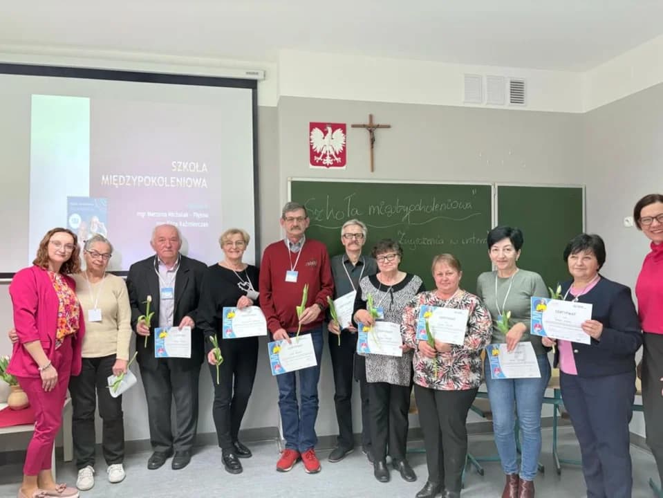 SP w Woli Książęcej zajęła drugie miejsce w Wielkopolsce w konkursie „Szkoła międzypokoleniowa”