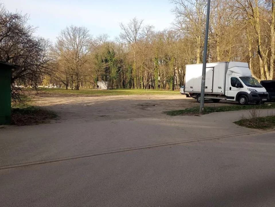 Gmina Jarocin chce pobudować parking na osiedlu 1000-lecia. Jest miejsce
