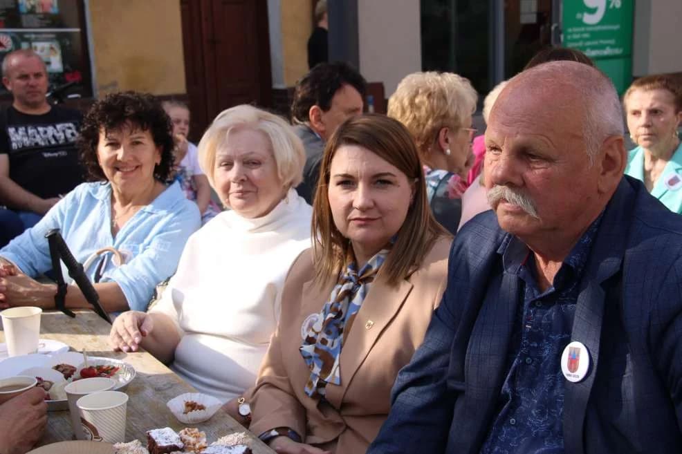 Wielkie święto na rynku - jarociński samorząd obchodzi 35. urodziny. Zobacz, kto był, a kogo zabrakło [ZDJĘCIA]