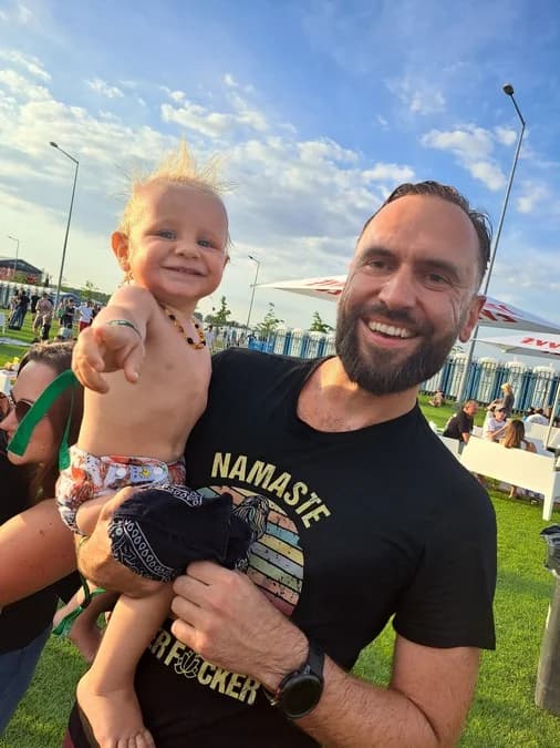 Dzieci na Jarocin Festiwal 2024. Zobacz uśmiechy i radość najmłodszych festiwalowiczów [ZDJĘCIA] — zdjęcie 2 z 109