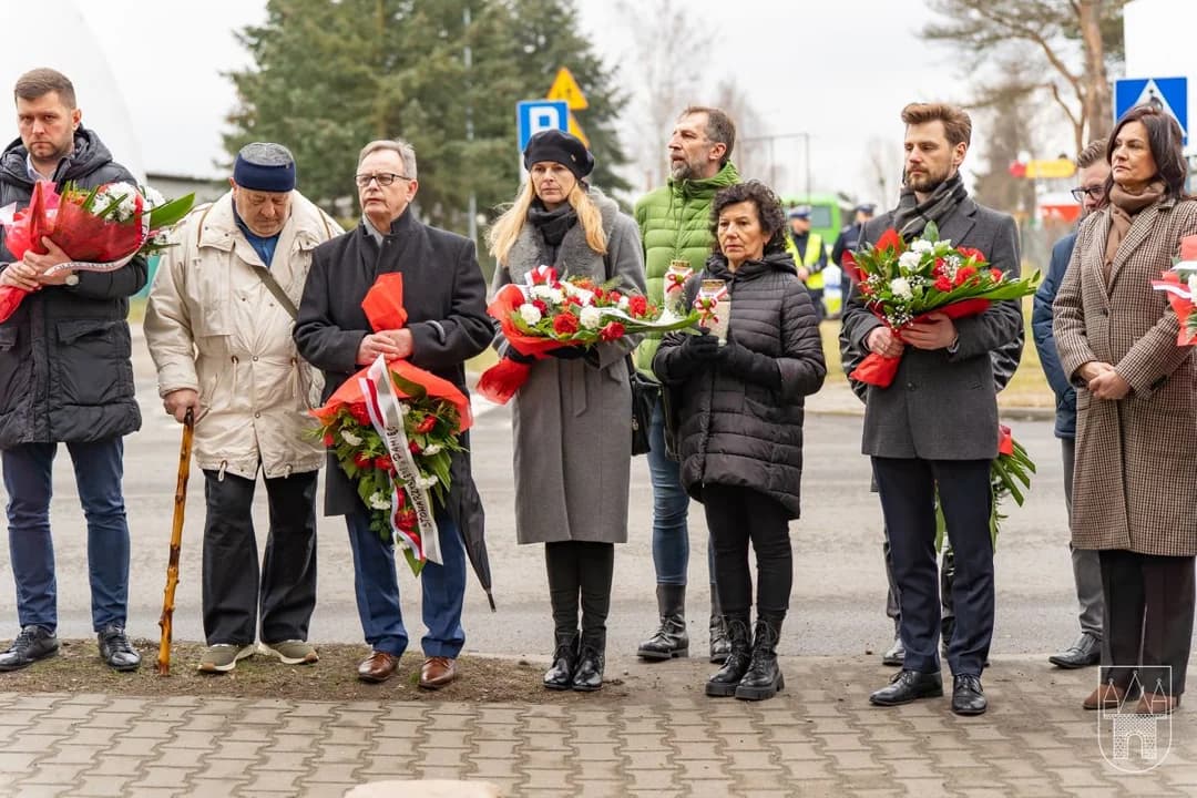 Uroczystości w Jarocinie w przeddzień Narodowego Dnia Pamięci Żołnierzy Wyklętych [ZDJĘCIA] — zdjęcie 5 z 63