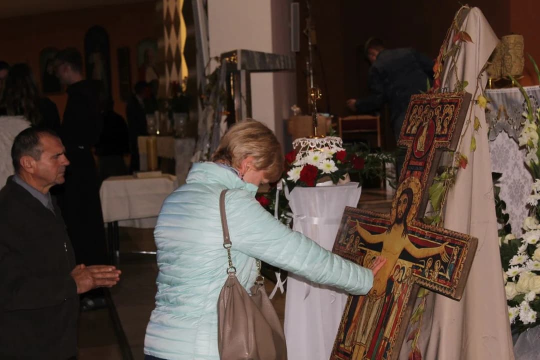 Błogosławieństwo zwierząt po raz drugi na na odpuście u franciszkanów w Jarocinie — zdjęcie 6 z 73
