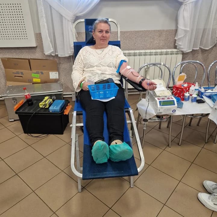 35 osób chciało pomóc małemu Krzysiowi. Zbiórka krwi w Łobzowcu zakończyła się sukcesem! — zdjęcie 3 z 26
