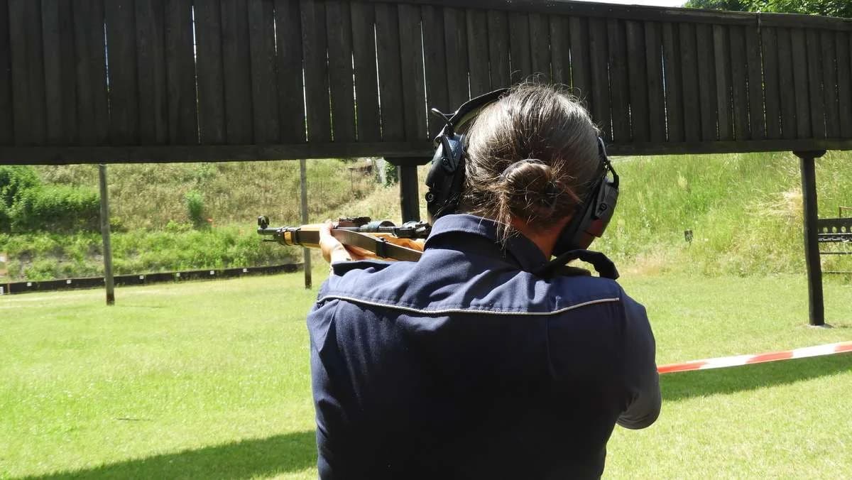 Mł. asp. Erykę Furmankiewicz z Rewiru Dzielnicowych Komendy Powiatowej Policji w Jarocinie. — zdjęcie 1 z 3
