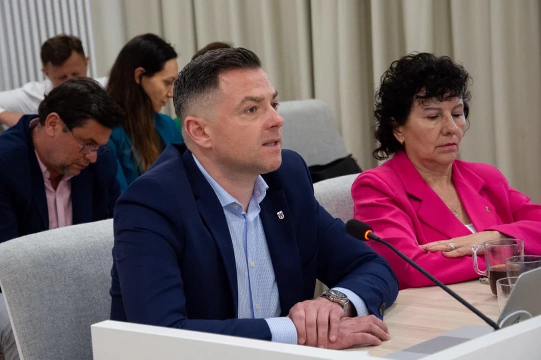 Burzliwie o nowej wysokości diet w Radzie Miejskiej w Jarocinie. Była przewodnicząca rady przeprasza [ZDJĘCIA, SONDA]