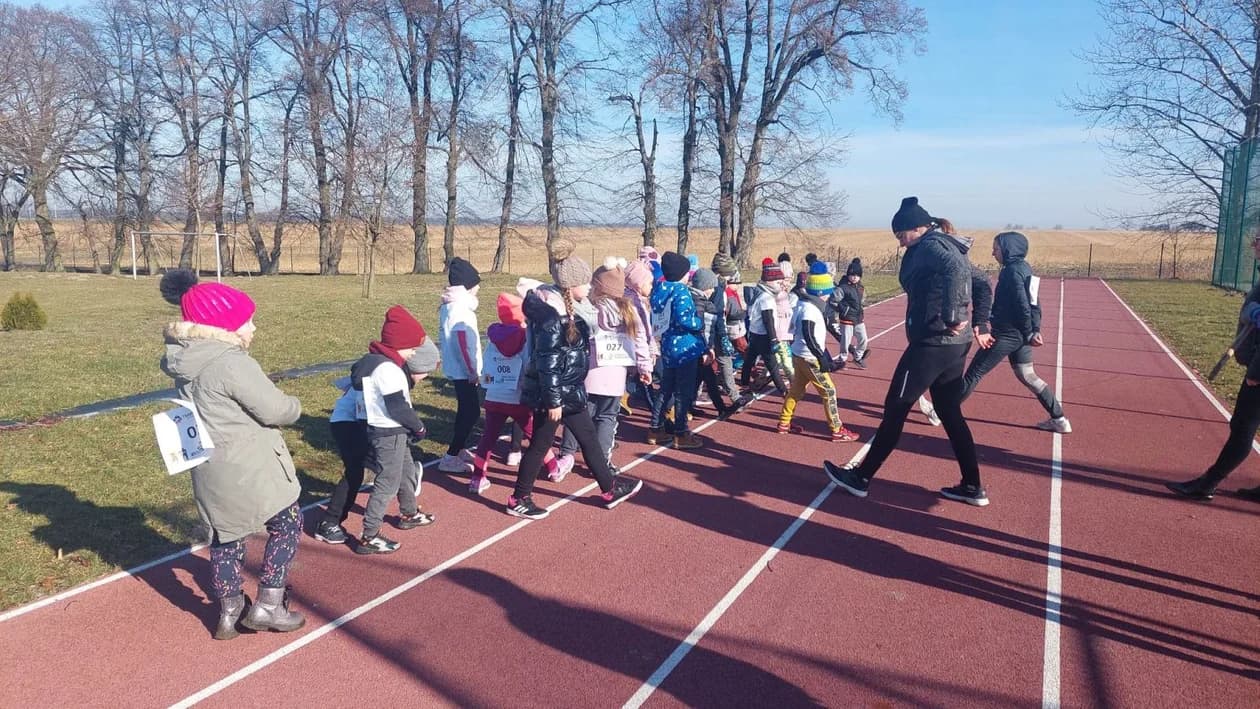 Blisko 150 osób pobiegło Tropem Wilczym