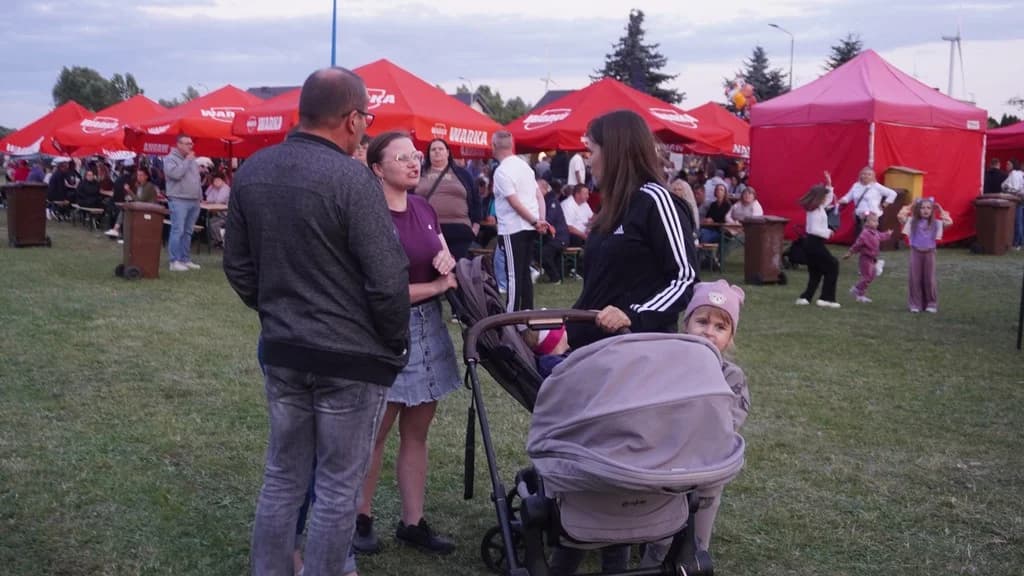 Noc Świętojańska w Gizałkach za nami! Grzegorz Hyży zachwycił publiczność [ZDJĘCIA] — zdjęcie 2 z 111