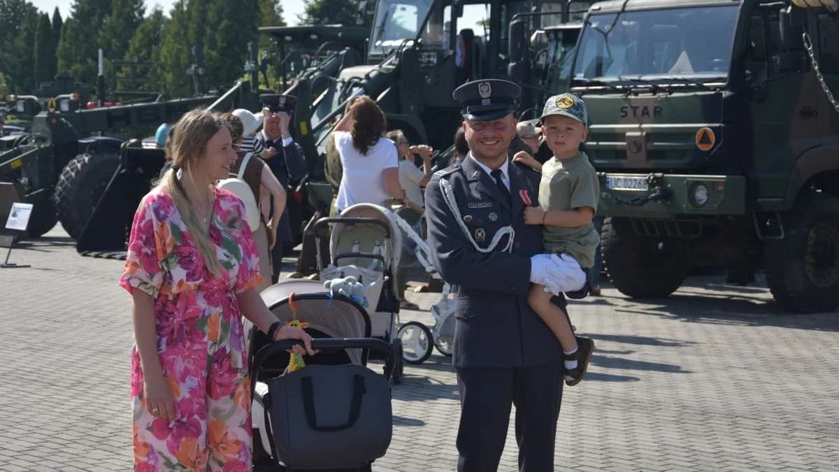 Po uroczystościach żołnierze mieli chwilę na spędzeniu czas z rodzinami.