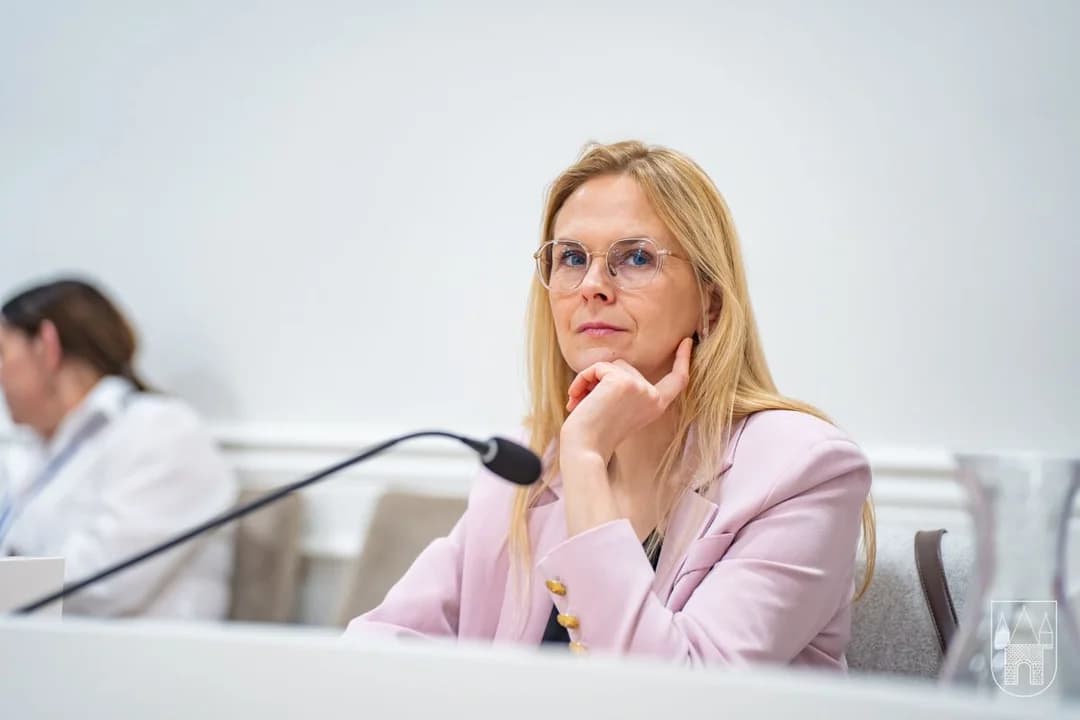 Dwa lata rządów - jaką ocenę dają burmistrzowi mieszkańcy, jaką radni? Jest piątka, ale i jedynka...