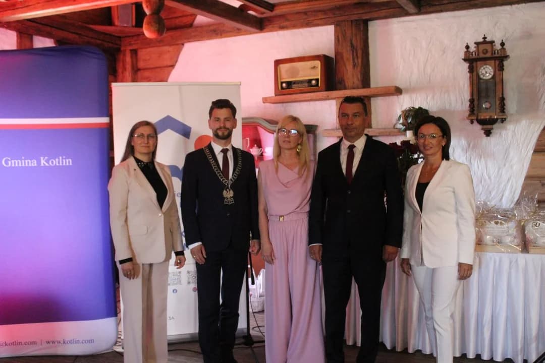 Władze samorządowe jubilatów zaprosiły do restauracji Grill Bar „Górski"