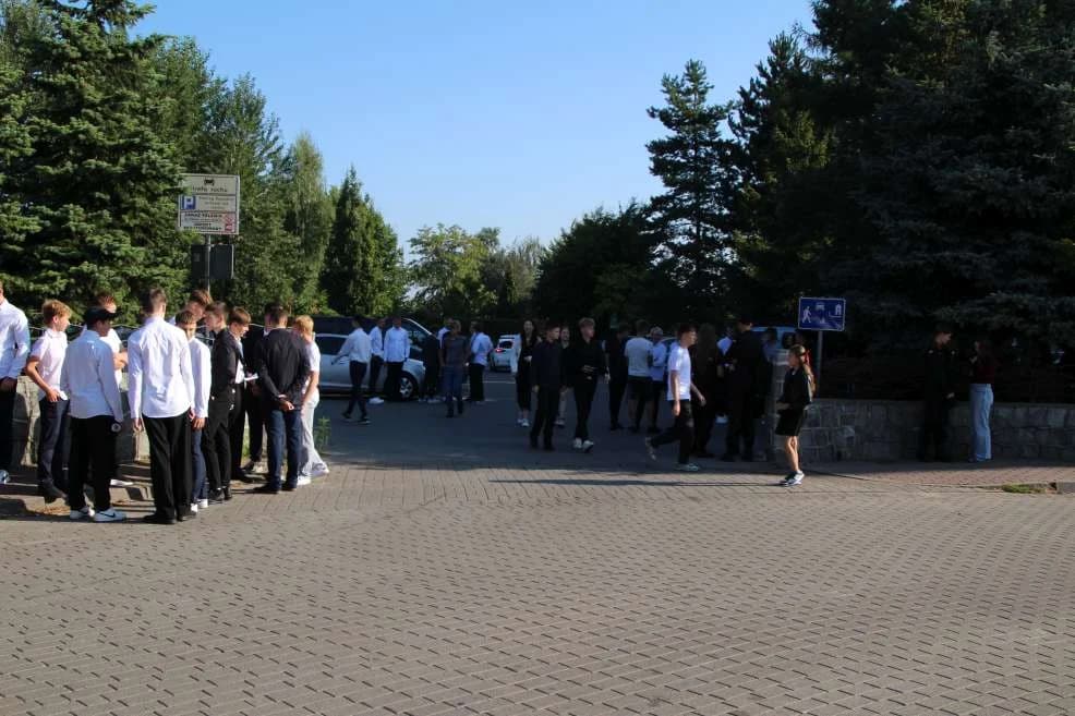 Rozpoczęcie roku szkolnego 2025/2026 — zdjęcie 3 z 100