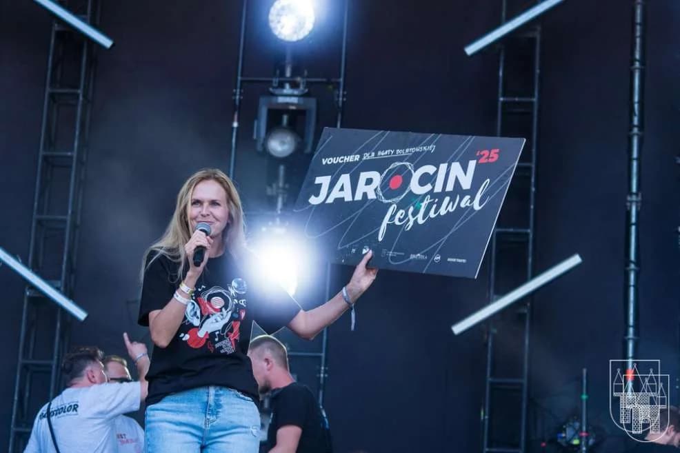 Dwa lata rządów - jaką ocenę dają burmistrzowi mieszkańcy, jaką radni? Jest piątka, ale i jedynka...
