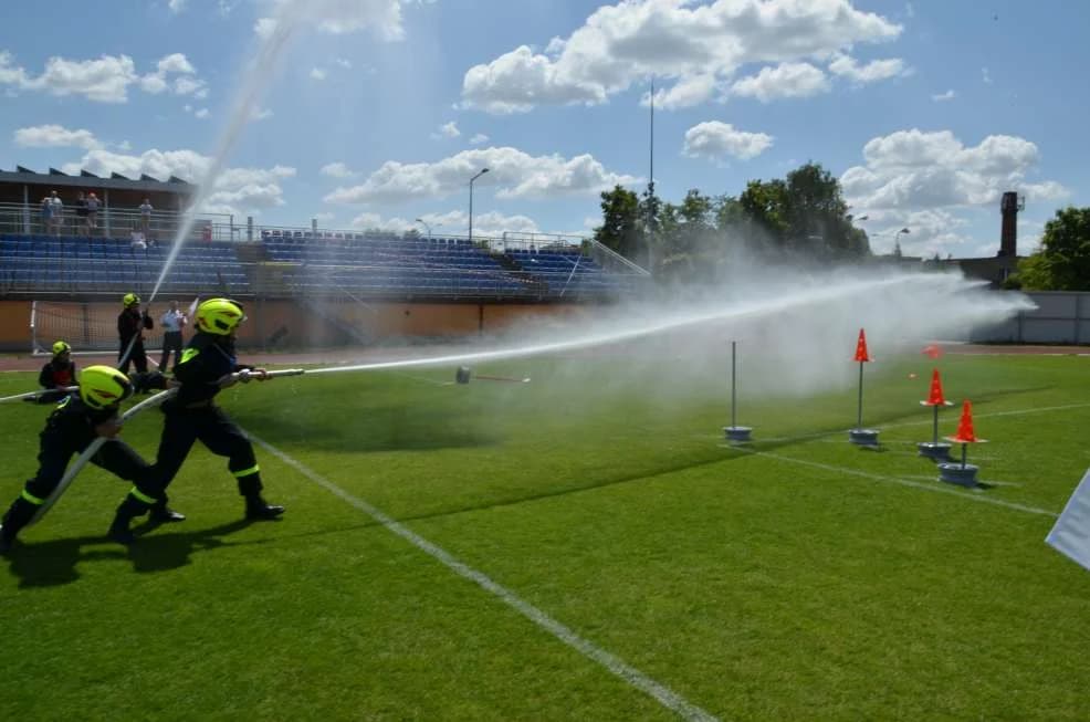 Weekend strażackich zmagań. Zawody sportowo-pożarnicze w Jarocinie i Sławoszewie