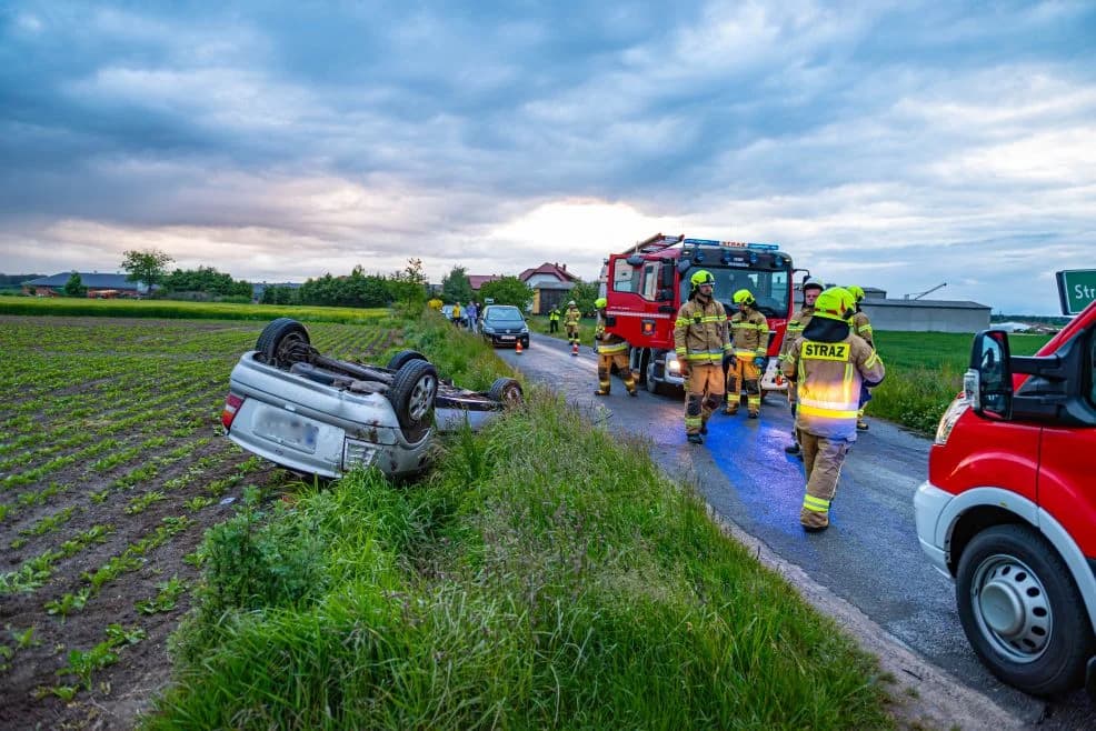 Pijany kierowca dachował w Strzyżewku gm. Jaraczewo